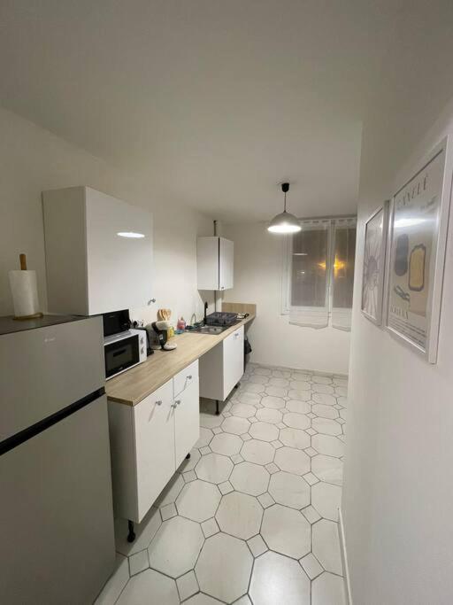 Appartement Cosy A Cenon, Proche Transports Экстерьер фото